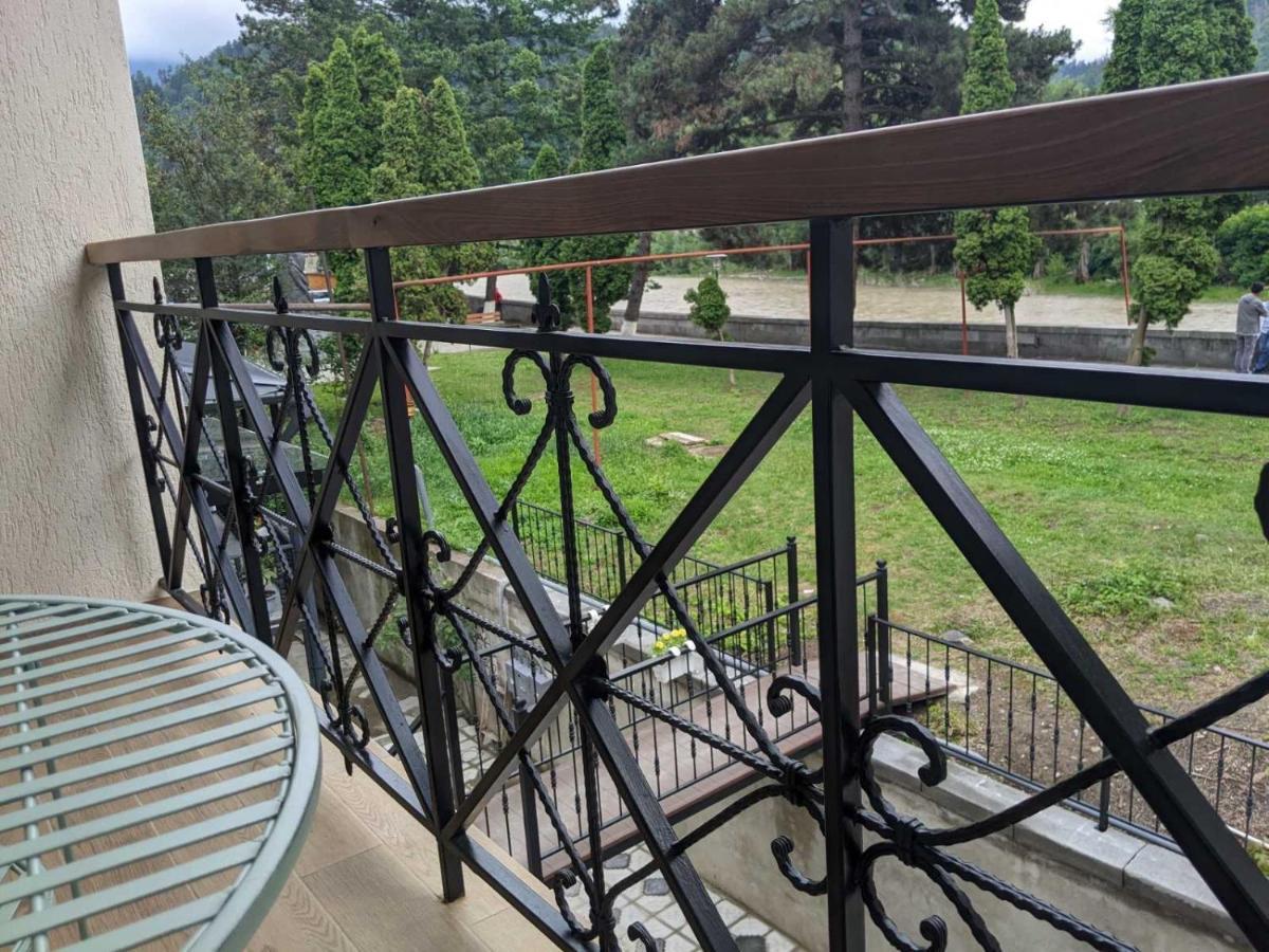 Riverside Bordjomi Extérieur photo